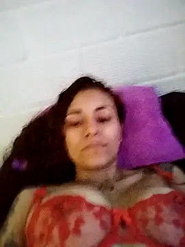 Snapshot of caroline0997 chatting on February 7, 4:03 pm caroline0997 online show from February 7, 4:03 pm