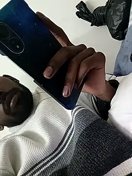 devilsam3327 online show from January 6, 4:32 pm