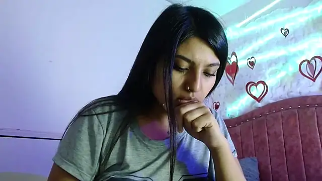 SarahStones online show from February 21, 3:01 am