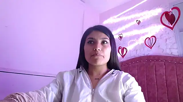 SarahStones online show from March 14, 8:49 pm