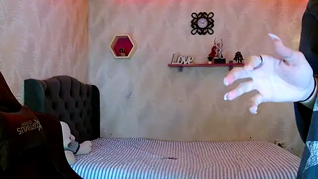 andy bell x online show from October 26, 2:39 am