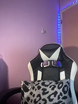 ursweet babygirl online show from May 17, 4:47 pm