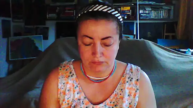 Snapshot of MariaAnaSunshine chatting on February 21, 8:37 am MariaAnaSunshine online show from February 21, 8:37 am