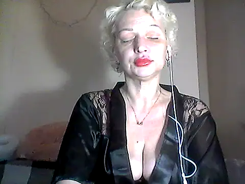 MaryJane441 online show from March 2, 7:43 pm