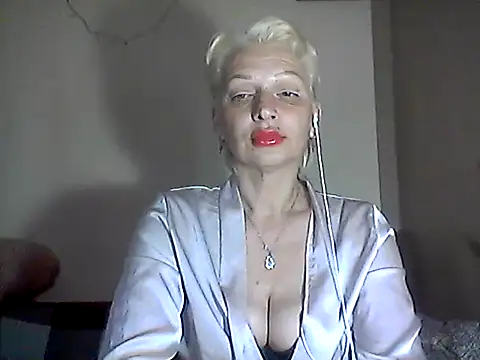 MaryJane441 online show from May 16, 7:45 pm