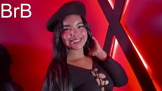 zoe roux21 online show from October 5, 10:07 pm