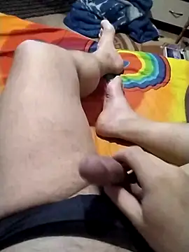 Snapshot of nudistu021 chatting on February 20, 4:18 pm nudistu021 online show from February 20, 4:18 pm