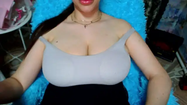 lovelyseu online show from December 18, 5:30 pm