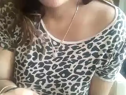Snapshot of sassypooja chatting on December 13, 11:45 am sassypooja online show from December 13, 11:45 am