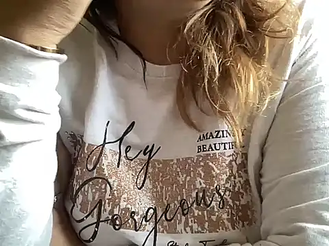 Snapshot of sassypooja chatting on January 17, 10:00 am sassypooja online show from January 17, 10:00 am