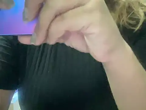Snapshot of sassypooja chatting on January 19, 10:06 am sassypooja online show from January 19, 10:06 am