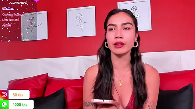 scarlet castro online show from December 9, 3:11 pm