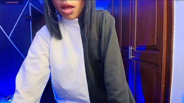 Snapshot of SexyNaf chatting on January 14, 7:11 pm SexyNaf online show from January 14, 7:11 pm