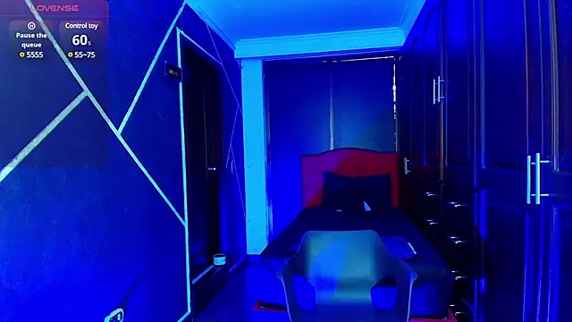 Snapshot of SexyNaf chatting on January 29, 7:11 pm SexyNaf online show from January 29, 7:11 pm