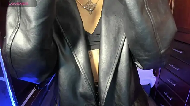 SexyNaf online show from December 1, 6:57 pm