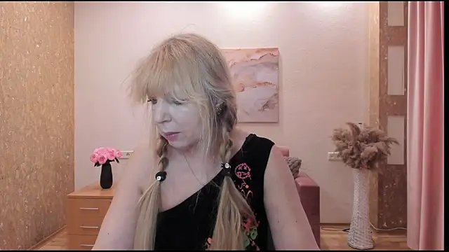 Anna Diax online show from April 2, 11:41 am