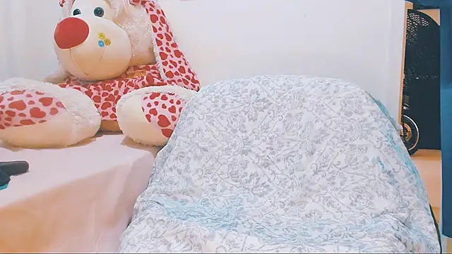 Sweet Apple01 online show from May 16, 7:34 pm