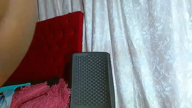 Snapshot of cristinamontiel chatting on September 26, 2:21 pm cristinamontiel online show from September 26, 2:21 pm