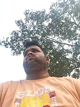 Snapshot of Indianboytelugu chatting on December 14, 9:29 am Indianboytelugu online show from December 14, 9:29 am