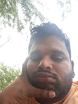 Snapshot of Indianboytelugu chatting on December 15, 5:34 am Indianboytelugu online show from December 15, 5:34 am