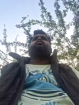 Snapshot of Indianboytelugu chatting on December 28, 2:01 am Indianboytelugu online show from December 28, 2:01 am