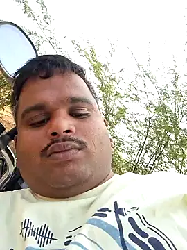 Snapshot of Indianboytelugu chatting on February 9, 4:25 am Indianboytelugu online show from February 9, 4:25 am