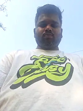 Snapshot of Indianboytelugu chatting on February 23, 7:17 pm Indianboytelugu online show from February 23, 7:17 pm