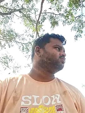 Snapshot of Indianboytelugu chatting on March 15, 4:02 am Indianboytelugu online show from March 15, 4:02 am