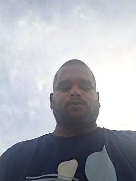 Snapshot of Indianboytelugu chatting on October 20, 1:28 am Indianboytelugu online show from October 20, 1:28 am