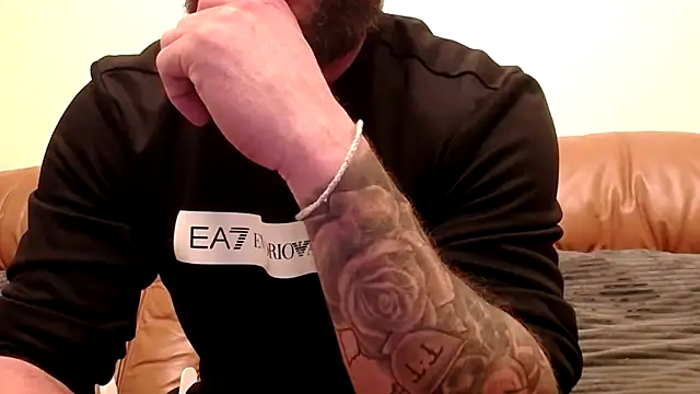 Snapshot of AnodicDemotic chatting on November 2, 12:02 am AnodicDemotic online show from November 2, 12:02 am