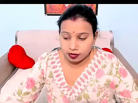 kendracox21 online show from February 11, 11:15 am