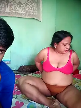 Group Of Lust online show from May 5, 7:27 am