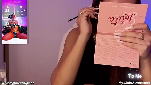 AlexaAimee online show from November 4, 4:33 am