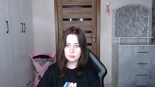 Snapshot of Kristy-Max chatting on November 7, 4:34 am Kristy-Max online show from November 7, 4:34 am