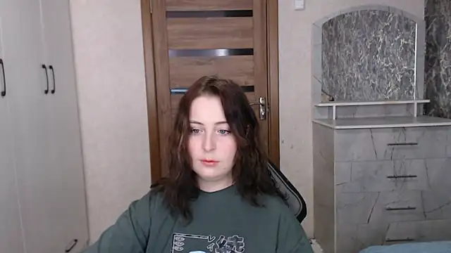 Snapshot of Kristy-Max chatting on November 24, 11:04 pm Kristy-Max online show from November 24, 11:04 pm