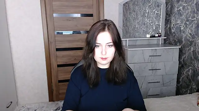 Snapshot of Kristy-Max chatting on December 20, 9:55 pm Kristy-Max online show from December 20, 9:55 pm