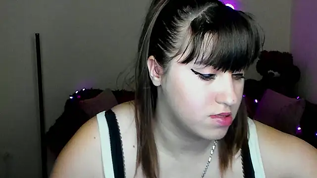 Snapshot of Amali_Ivanna_smit chatting on March 22, 12:30 pm Amali Ivanna smit online show from March 22, 12:30 pm