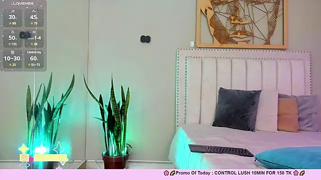 Snapshot of _EmilyJireh_ chatting on February 21, 1:44 am EmilyJireh online show from February 21, 1:44 am