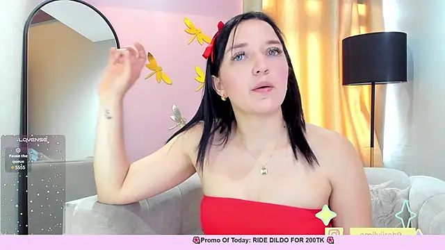 Snapshot of _EmilyJireh_ chatting on March 3, 7:28 pm EmilyJireh online show from March 3, 7:28 pm