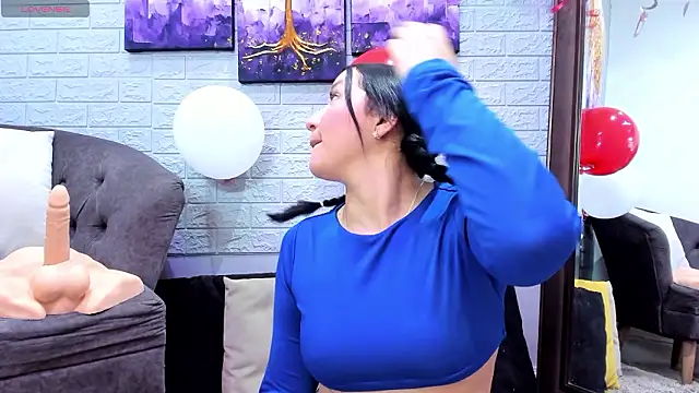  EmilyJireh  online show from February 14, 4:37 pm