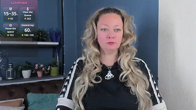 JesiaFoxi online show from October 2, 11:17 am