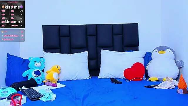 Snapshot of Tonny_twink_ chatting on March 5, 9:49 am Tonny twink online show from March 5, 9:49 am
