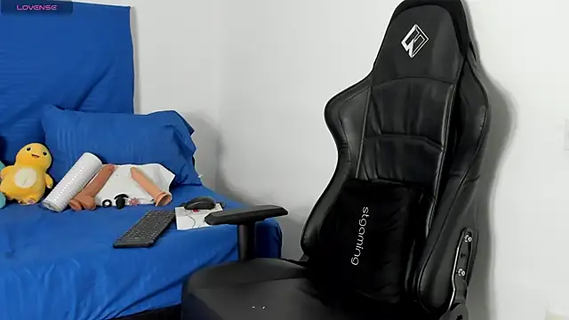 Tonny twink  online show from April 25, 1:30 am