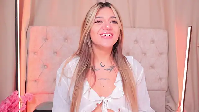 ashleyvalirya online show from January 5, 3:53 am