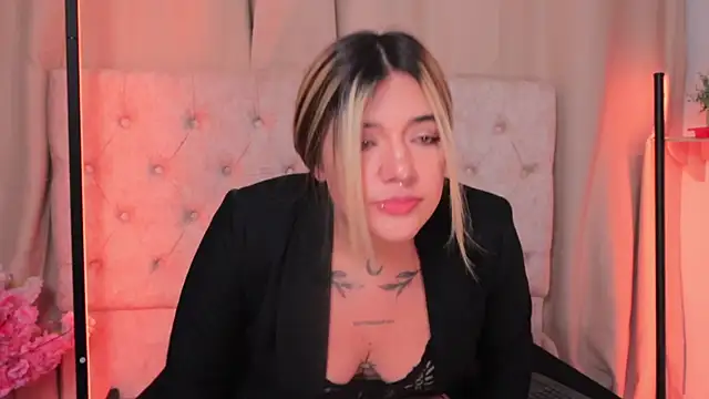 ashleyvalirya online show from February 3, 3:42 am