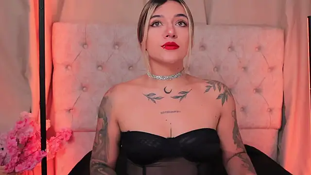 ashleyvalirya online show from February 6, 3:48 am