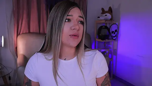 ashleyvalirya online show from October 20, 4:13 am