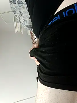 Snapshot of 0777edi chatting on November 18, 6:34 pm 0777edi online show from November 18, 6:34 pm