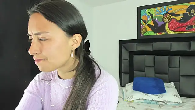 tatiana valencia online show from February 24, 6:15 pm