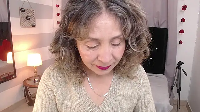 Afrodita sg online show from February 3, 2:00 pm